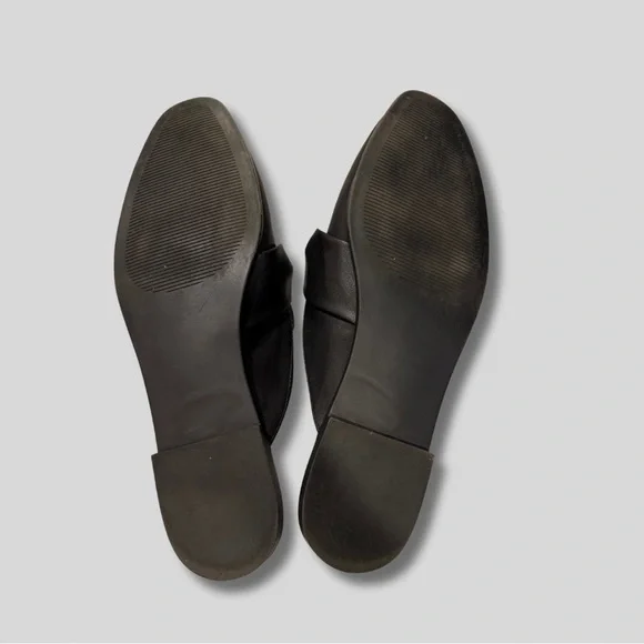 Steve Madden Women’s Chart Leather Black Loafers - Picture 5 of 5